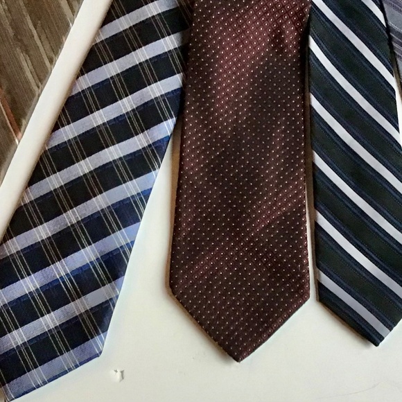 5 classy Calvin Klein all silk ties - Picture 3 of 7
